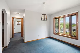 1722 Worcester Dr, Scott Township, PA 15243 - Photo 12