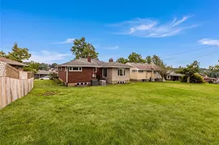 1722 Worcester Dr, Scott Township, PA 15243 - Photo 32