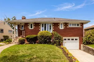 1722 Worcester Dr, Scott Township, PA 15243 - Photo 1