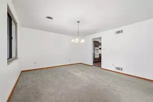 4930 Gardenville Rd, Pittsburgh, PA 15236 - Photo 10