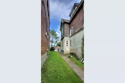3654 Perrysville Ave, Observatory Hill, PA 15214 - Photo 12