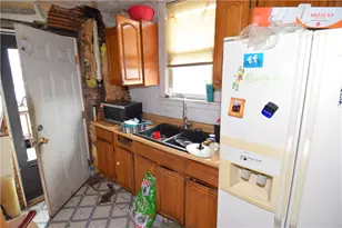 418 Virginia Ave, Rochester, PA 15074 - Photo 12