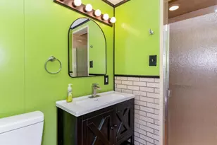 217 Edgewood Ave, Aliquippa, PA 15001 - Photo 34
