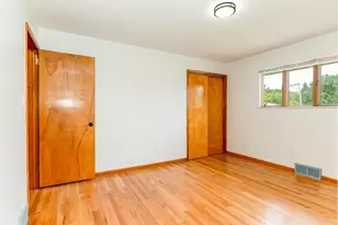 217 Edgewood Ave, Aliquippa, PA 15001 - Photo 22
