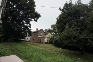 907 Walnut St, North Braddock, PA 15104 - Photo 24