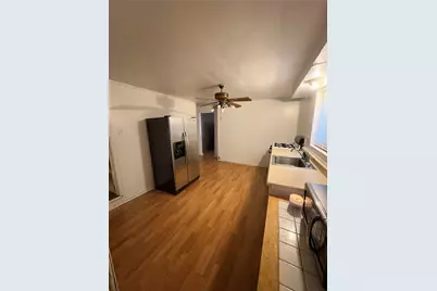 907 Walnut Street, North Braddock, PA 15104 - Photo 10