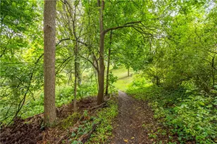 194 Parkridge Ln, Pittsburgh, PA 15228 - Photo 40