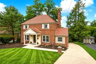 194 Parkridge Ln, Pittsburgh, PA 15228 - Photo 1