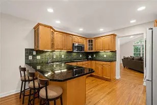 194 Parkridge Ln, Pittsburgh, PA 15228 - Photo 12