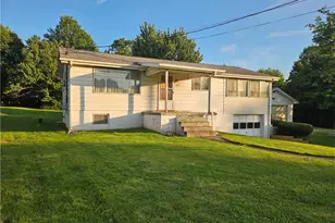 617 New Castle Rd, Slippery Rock, PA 16057 - Photo 1