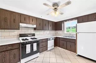 439 Greenwood Ave, McKeesport, PA 15132 - Photo 6