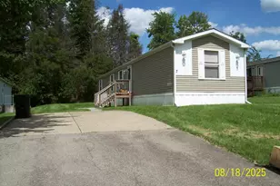 7 Hemlock Dr, South Beaver Township, PA 15010 - Photo 2