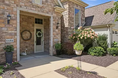 1152 Lilly Vue Ct, Adams Township, PA 16046 - Photo 2