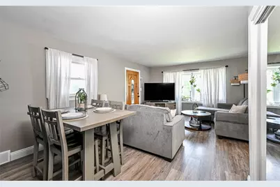 717 June Lee St, Ellwood City, PA 16117 - Photo 8