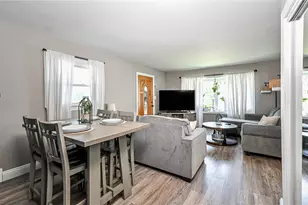 717 June Lee St, Ellwood City, PA 16117 - Photo 8