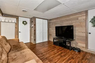 717 June Lee St, Ellwood City, PA 16117 - Photo 18