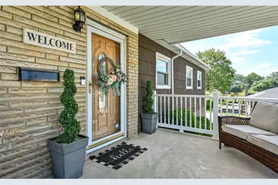 717 June Lee St, Ellwood City, PA 16117 - Photo 4