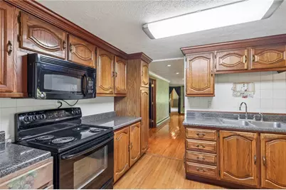 120 Lakeview, Franklin Township, PA 16123 - Photo 8