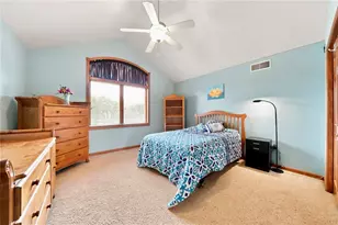 760 Westminster Dr, North Huntingdon, PA 15642 - Photo 22