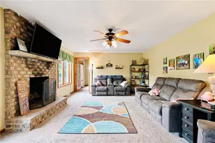 760 Westminster Dr, North Huntingdon, PA 15642 - Photo 8