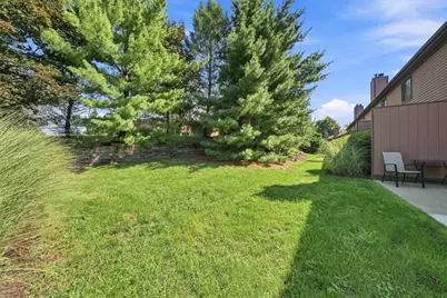 701 Forest Edge Court, Pittsburgh, PA 15090 - Photo 24