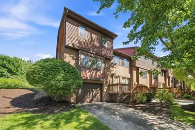 701 Forest Edge Court, Pittsburgh, PA 15090 - Photo 2