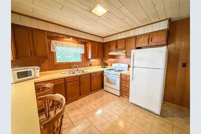 552 Queenstown Rd, Perry Township, PA 16041 - Photo 12