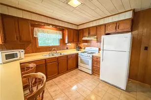 552 Queenstown Rd, Perry Township, PA 16041 - Photo 12