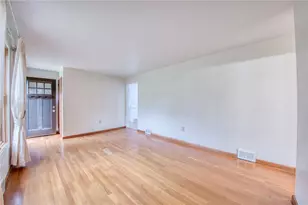 77 Bellview Cir, Robinson Twp, PA 15136 - Photo 8