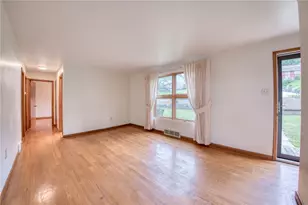 77 Bellview Cir, Robinson Twp, PA 15136 - Photo 6