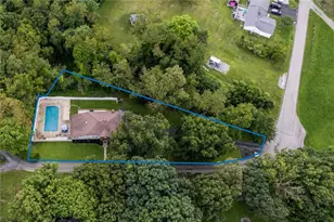 328 Comstock Dr, North Huntingdon, PA 15642 - Photo 28