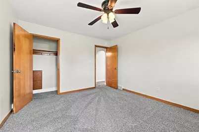 545 Center Hill Rd, Pittsburgh, PA 15239 - Photo 16