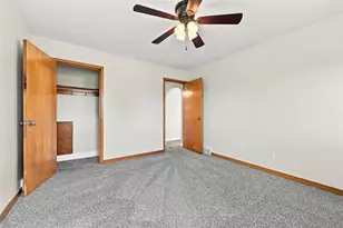 545 Center Hill Rd, Pittsburgh, PA 15239 - Photo 16