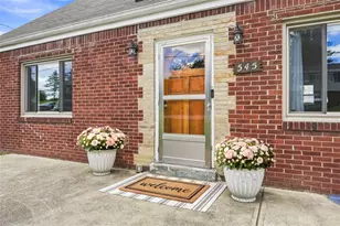 545 Center Hill Rd, Pittsburgh, PA 15239 - Photo 4