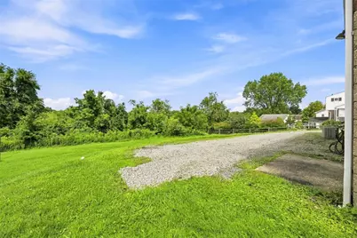 545 Center Hill Rd, Pittsburgh, PA 15239 - Photo 42