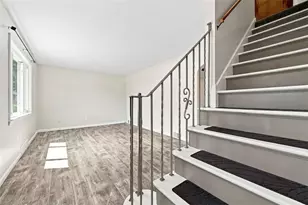 545 Center Hill Rd, Pittsburgh, PA 15239 - Photo 6
