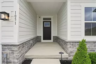 1051 Black Sands Dr, Penn Twp, PA 15644 - Photo 2