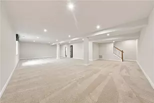 1051 Black Sands Dr, Penn Twp, PA 15644 - Photo 28