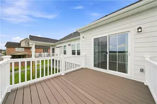 1051 Black Sands Dr, Penn Twp, PA 15644 - Photo 6