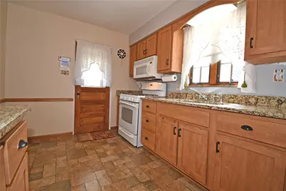 506 Fisher St, Pittsburgh, PA 15210 - Photo 10