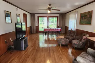 2103 Menold Dr, Pittsburgh, PA 15101 - Photo 12