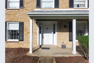 2103 Menold Dr, Pittsburgh, PA 15101 - Photo 4