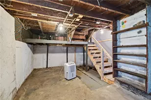 1933 Gay Ave, Hempfield Township, PA 15601 - Photo 36