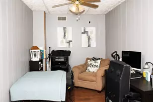 703 E Long Ave, New Castle, PA 16101 - Photo 6