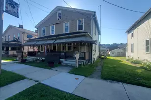 1320 3rd Ave, Ford City Boro, PA 16226 - Photo 2