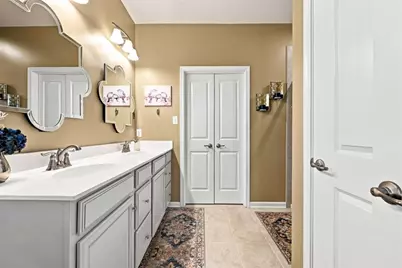 1239 Trailside Dr, Collier Township, PA 15071 - Photo 16
