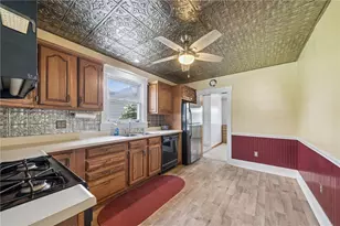 127 Carmichaels St, Dry Tav-Rices Landing, PA 15357 - Photo 12