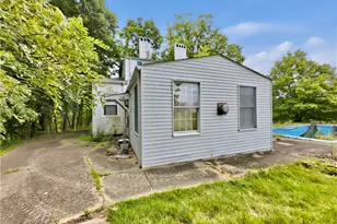 1295 Stoops Ferry Rd, Moon/Crescent Twp, PA 15108 - Photo 26