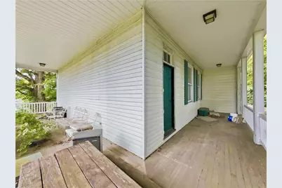 1295 Stoops Ferry Rd, Moon/Crescent Twp, PA 15108 - Photo 16