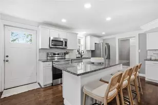 27 Natchez St, Pittsburgh, PA 15211 - Photo 16